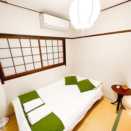 Funhouse-To North Umeda Guestresidence Osaka Exterior photo